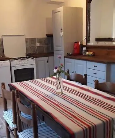 Vine Maison 2 Bedroom With Ensuites Holiday home